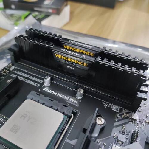 海盗船复仇者DDR4 8G16G32G台式2400 2666 3000 3200 3600内存条 - 图3