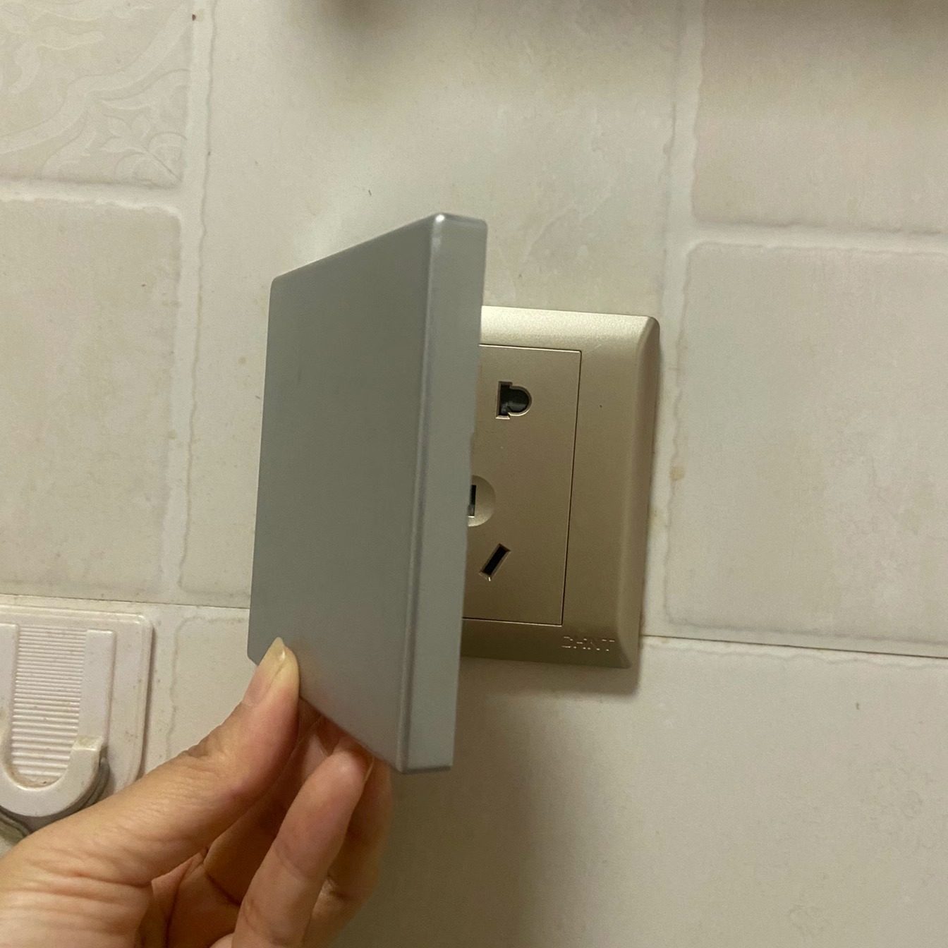 开关插座保护盖卫生间防水触电86插座盖遮挡装饰盖板美化线孔扣板,淘宝优惠券,粉丝福利购,淘宝优惠卷