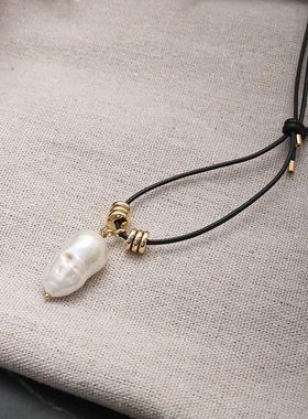 巴洛克珍珠项链轻奢原创设计蜡绳个性复古新款长链高级感毛衣链