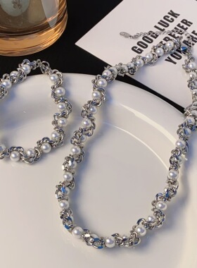 重工珍珠项链女颈链choker轻奢设计朋克嘻哈高级锁骨链颈链吊坠