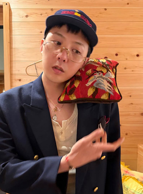 GD权志龙同款彩钻字母项链2026新款简约百搭小众轻奢高级感女颈链