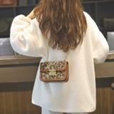 Сумка для телефона, демисезонная небольшая дизайнерская модная универсальная сумка через плечо, 2022, изысканный стиль, городской стиль