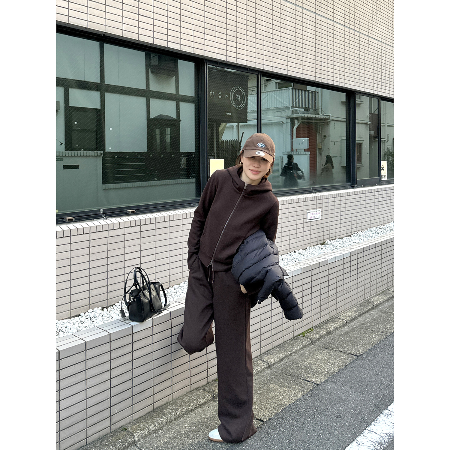 YANGLE_冬季套装女2025新款韩系羊绒桑蚕丝连帽卫衣拖地直筒卫裤 - 图3