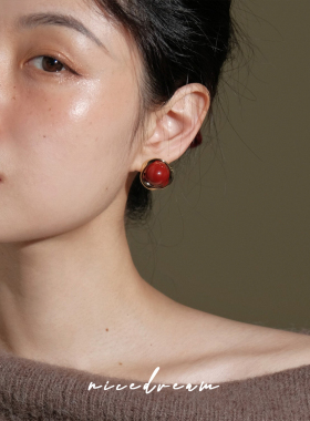 Nicedream法式复古红耳环