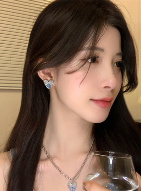 棉条虫日韩女蓝色渐变爱心耳钉