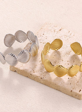 欧美时尚新款不锈钢树叶花朵开口手镯小众设计感手环厂家直销