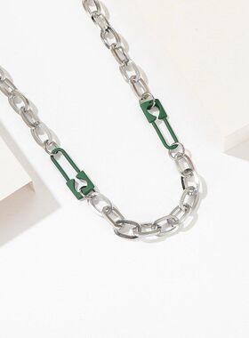 钛钢项链女 绿色别针ins嘻哈拼接小众简约冷淡卫毛衣链配饰饰品
