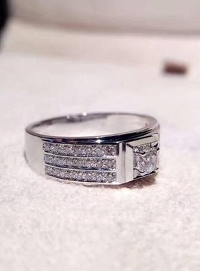 纯银镀白金莫桑石仿真钻戒男士霸气戒指镶星光璀璨结婚钻石戒指环