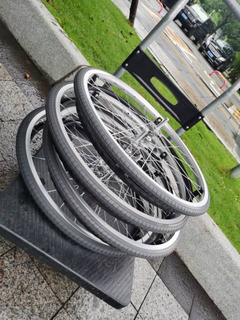 Kangyang karma wheelchair rear wheel 22 inch 22x1 3/8 wheel assembly solid tire wheelchair rear wheel accessories assembly