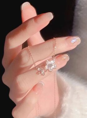 New Simple Luxury Zircon Flowers Pendant Clavicle Chain Neck