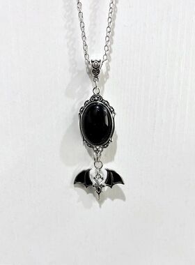 Gothic Vampire Bat Charm Necklace Women Man Fashion Witch Je