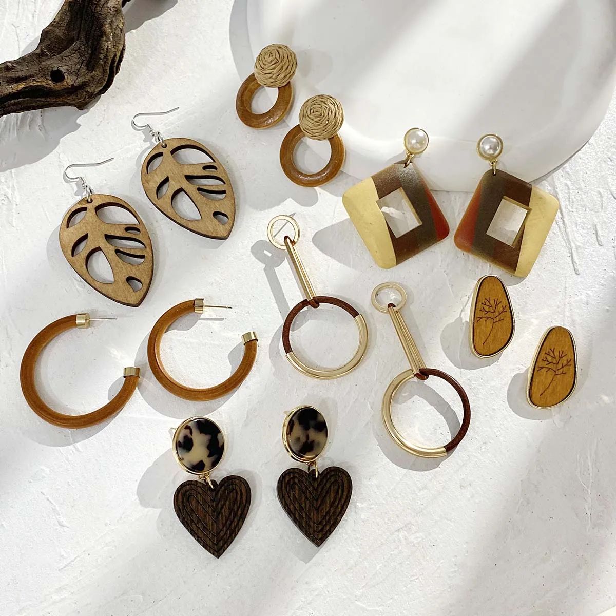 Vintage Geometric Wood Drop Earrings for Women Handmade - 图2