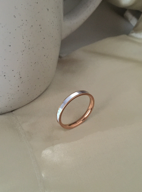 小众设计钛钢不掉色白贝母戒指女