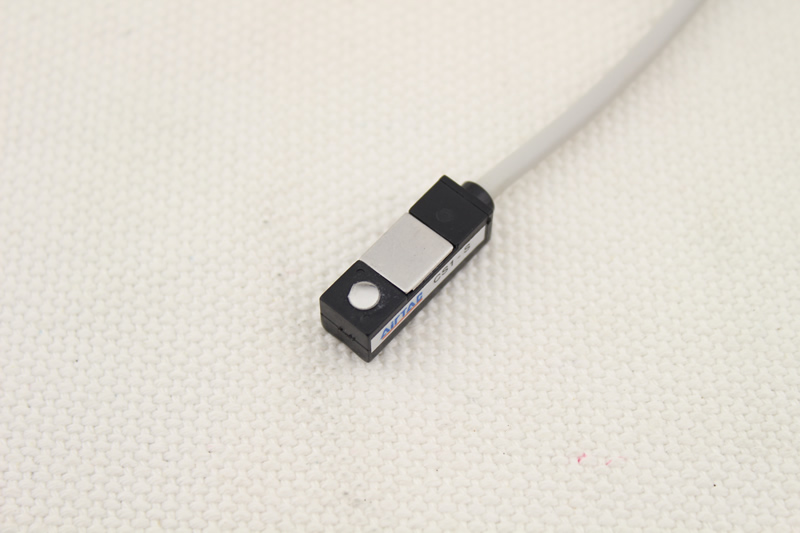 沪工磁性开关 CS1-S DC/AC5-250V二线常开CHIIB 正品  感应传感器 - 图3