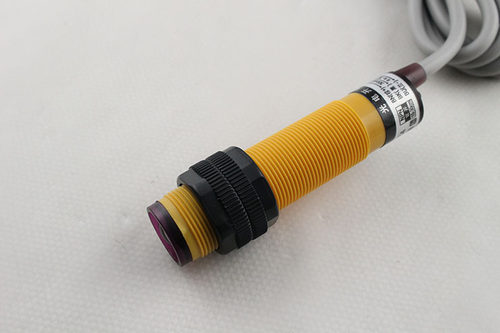 沪工光电开关 G18-3A10NA NB PA PB KA KB 红外线 漫反射 传感器 - 图3