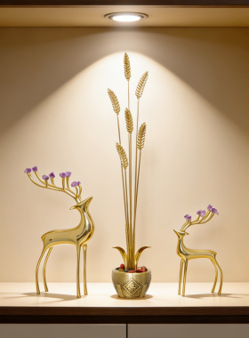 会所公司前台黄铜鹿金色大麦摆件