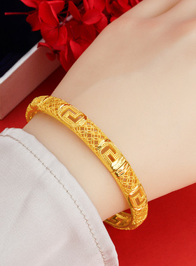 中国风沙金镂空卡扣手镯回纹