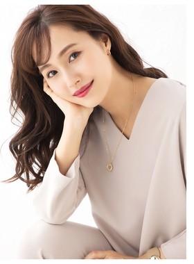 日本甜蜜约会镀金双马尾项链女