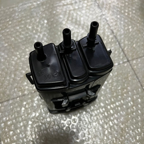 11-16款新骐达碳罐 C12新骐达活性碳罐 过滤碳罐 汽油滤芯碳罐 - 图1