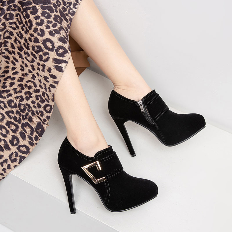 红色女生12厘米高跟鞋女性感结婚细跟短靴女防水台尖头百搭女靴子 - 图1