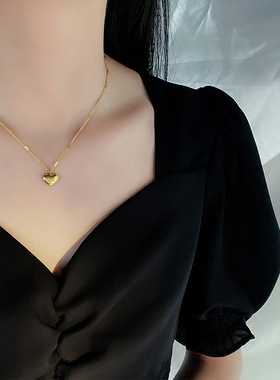 温鉴love爱心项链2022年新款女夏锁骨链简约气质轻奢颈链桃心钛钢