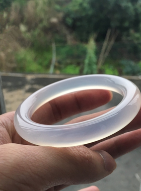 女士款紫罗兰荔枝纯白色玉镯子