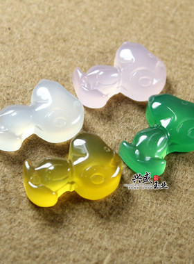 白玉髓本命年玛瑙生肖狗卡通吊坠