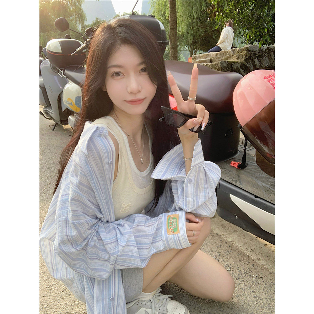 蓝色条纹防晒衬衫女春夏新款长袖开衫外套宽松薄款慵懒风通勤上衣