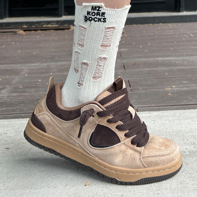 两点浪漫火星滑板鞋男鞋真皮透气运动休闲鞋厚底复古小众潮面包鞋,淘宝优惠券,粉丝福利购,淘宝优惠卷