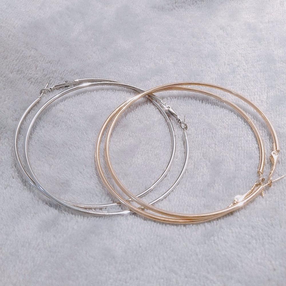 Trendy Large Hoop Earrings Big Smooth Circle Earring - 图1