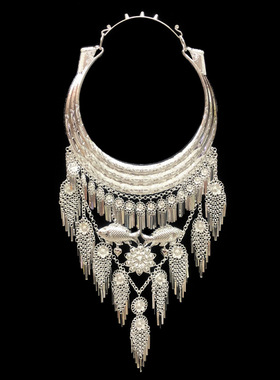 云南夸张苗族拍摄挂件吊坠项链