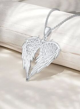 Elegant Angel Wing Heart Shaped Pendant Necklace, Exquisite