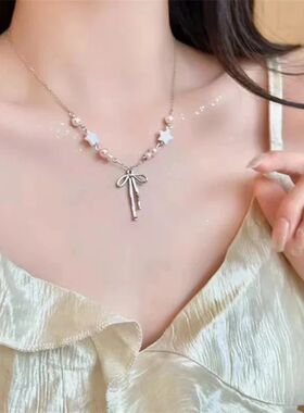 ndy Pearl Beaded Pearl Ribbon Bowknot Necklace for Women Sim