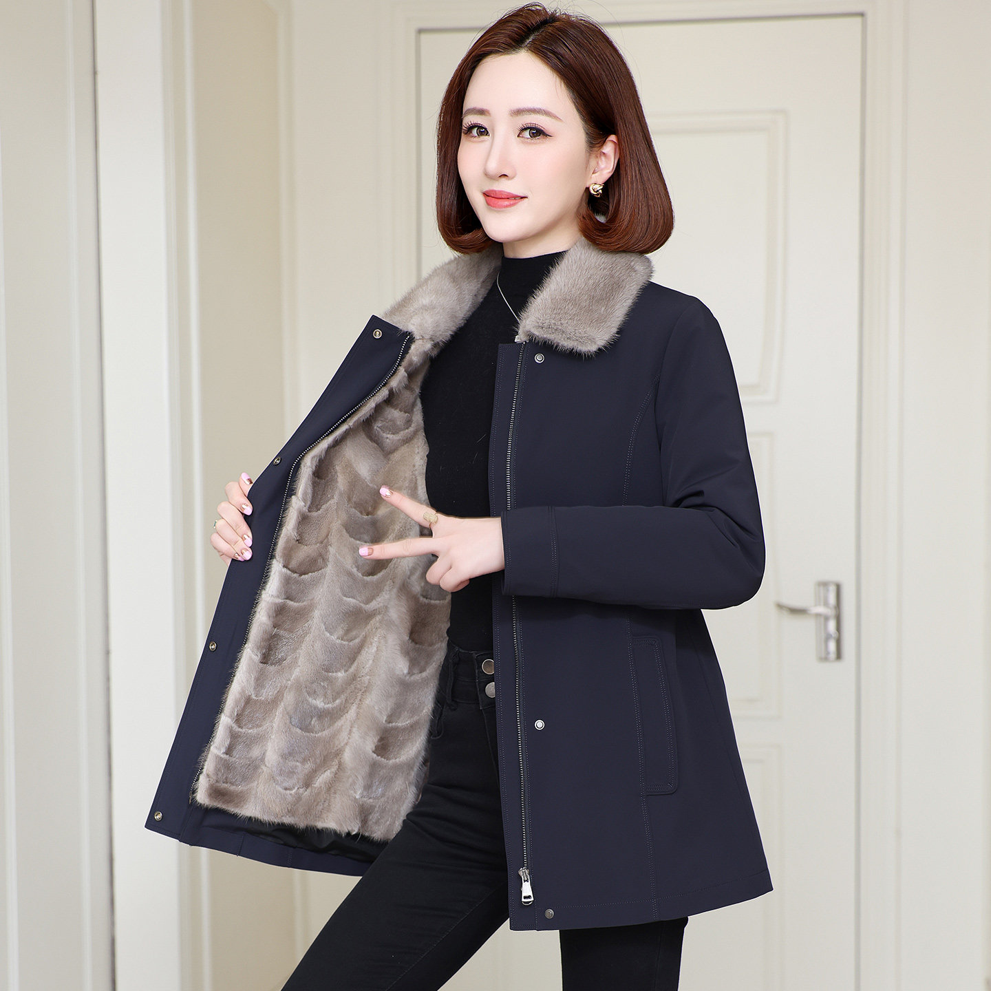 海宁派克服女2025新款水貂毛内胆可拆卸皮毛一体冬季皮草短款外套,淘宝优惠券,粉丝福利购,淘宝优惠卷