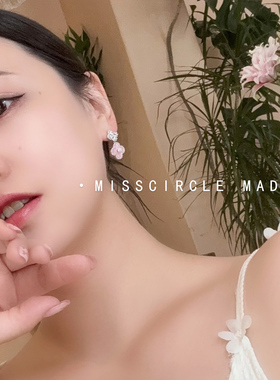 瑟可超好看经典粉色四叶草耳环女2026新款爆款高级感轻奢气质百搭