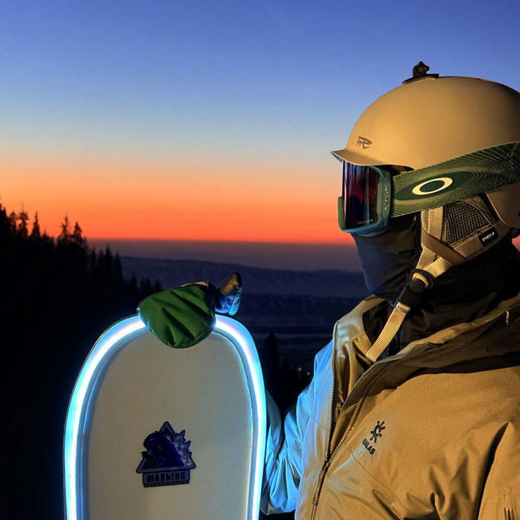 单板滑雪板防水led灯带RGB装饰夜场滑雪安全发光霓虹灯带电池盒,淘宝优惠券,粉丝福利购,淘宝优惠卷