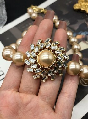 优雅复古香槟色珍珠项链宝石坠毛