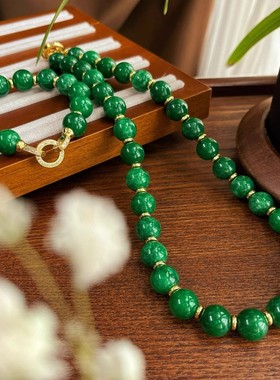 新款国风复古绿色仿真干青翡翠圆