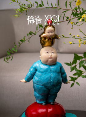 稀奇艺术瞿广慈限量版雕塑桌面