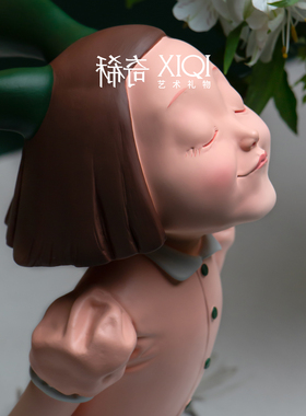稀奇看到青橄榄可爱风礼盒装雕塑
