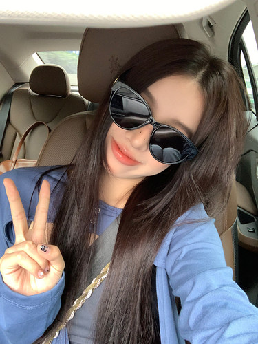 馨帮帮 可爱蝶形太阳眼镜韩版高级感百搭防紫外线开车护眼墨镜女 - 图0