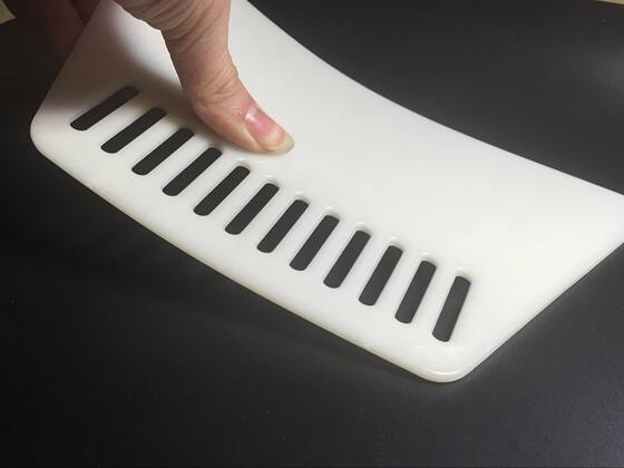 Special thickening and hardening plastic scraping and styling scraper putty for wallpapering and wall coverings