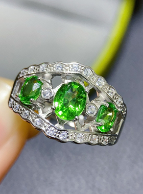 沙弗来戒指 名贵小莎 稀少小莎 名不虚传的闪亮～宽戒壁 精工镶嵌