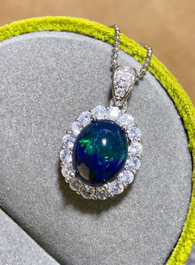 满火彩纯天然超美刻面黑欧泊吊坠 主石9*11mm