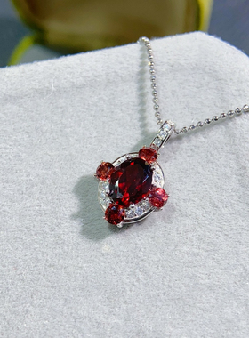 天然红石榴石吊坠 925银双色电镀 石榴石女人石，主石6*8、3*3mm