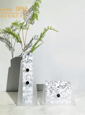 简约现代风会所大理石金属摆件