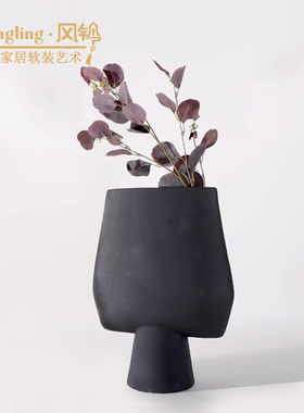 现代简约清新黑白树脂花器售楼处