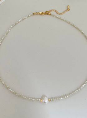 新款极细简约百搭贝壳项链女手工串珠高级感时尚通勤淡水珍珠颈链
