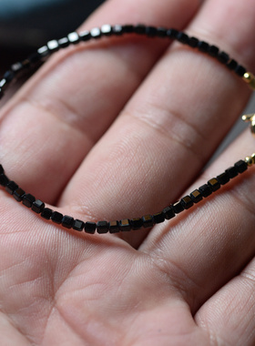 天然黑玛瑙手链极细放糖正方形