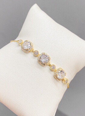 20262023新款韩版时尚简约方形手饰超闪满镶AAA锆石手链饰品源头